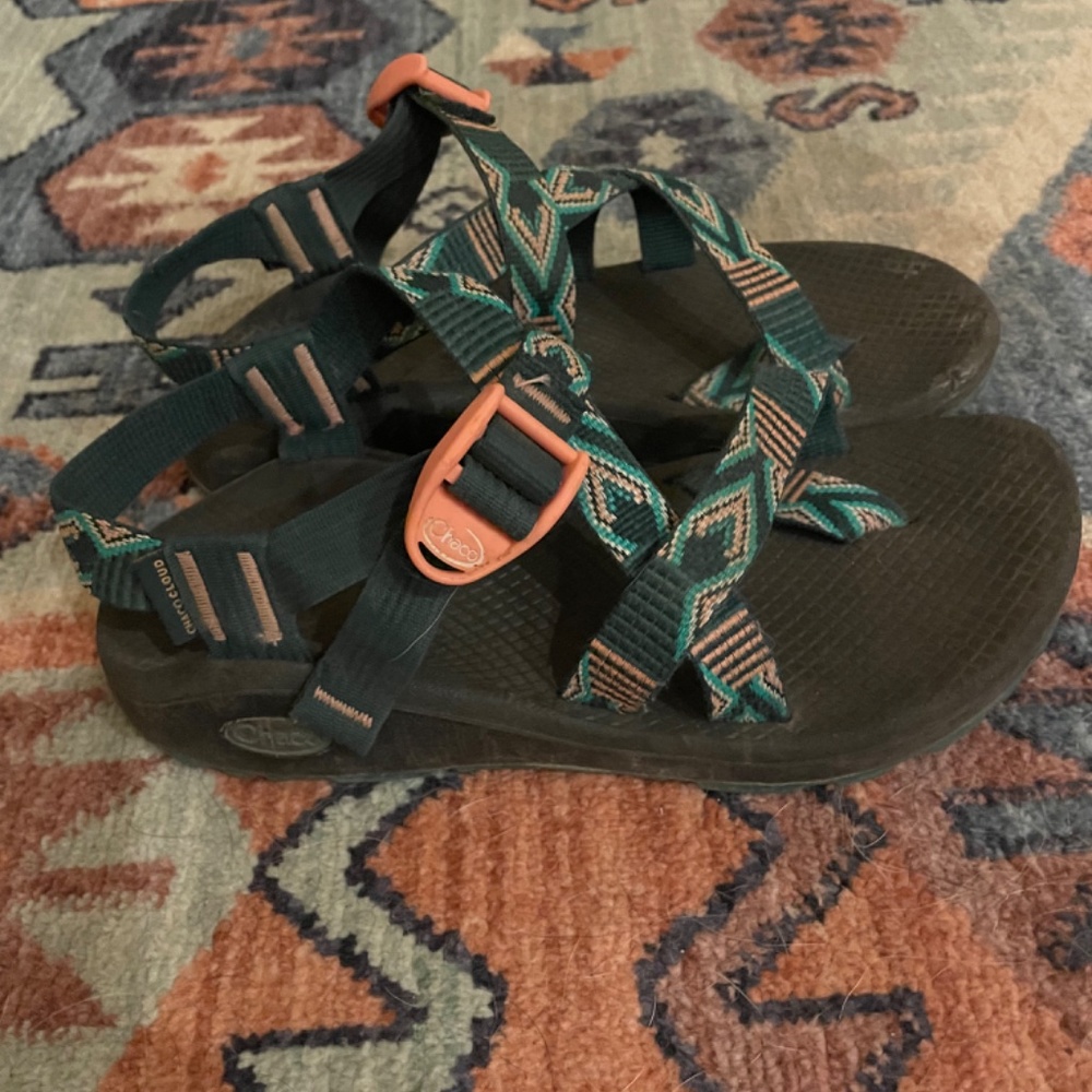 Chacos - Picture 2 of 3